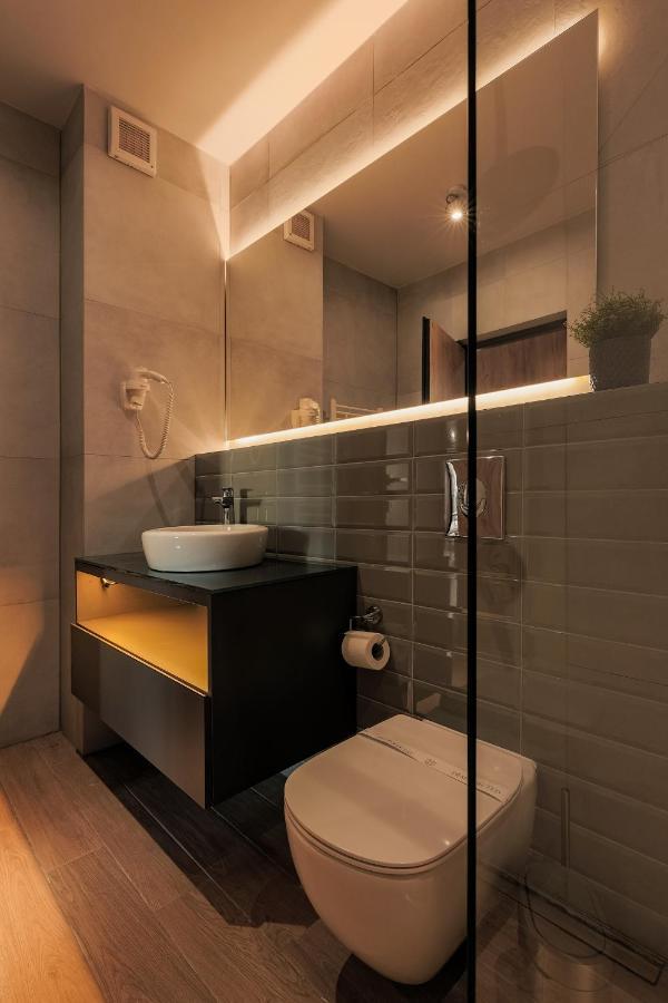 Nest Inn Stiletto Apartment คลูจ-นาโปกา ภายนอก รูปภาพ