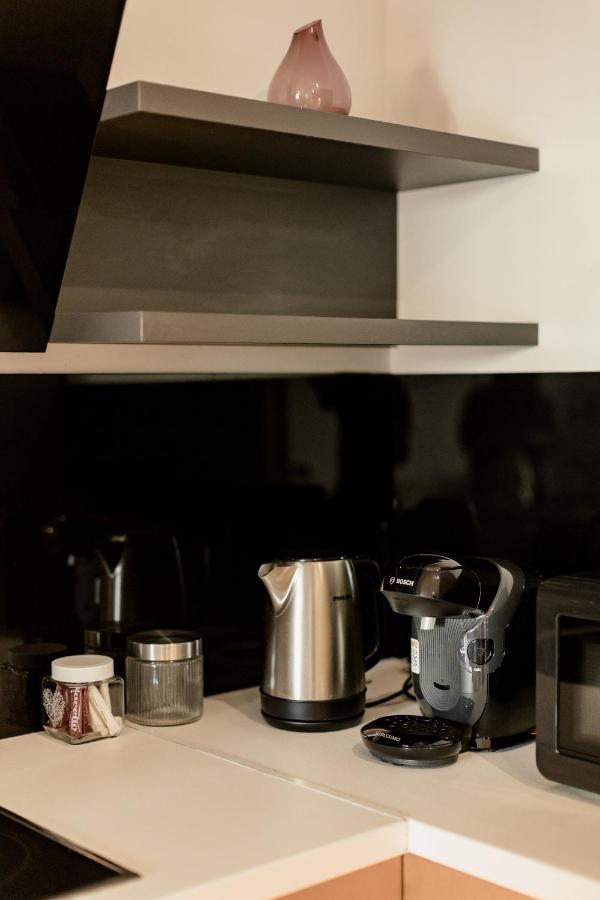 Nest Inn Stiletto Apartment คลูจ-นาโปกา ภายนอก รูปภาพ