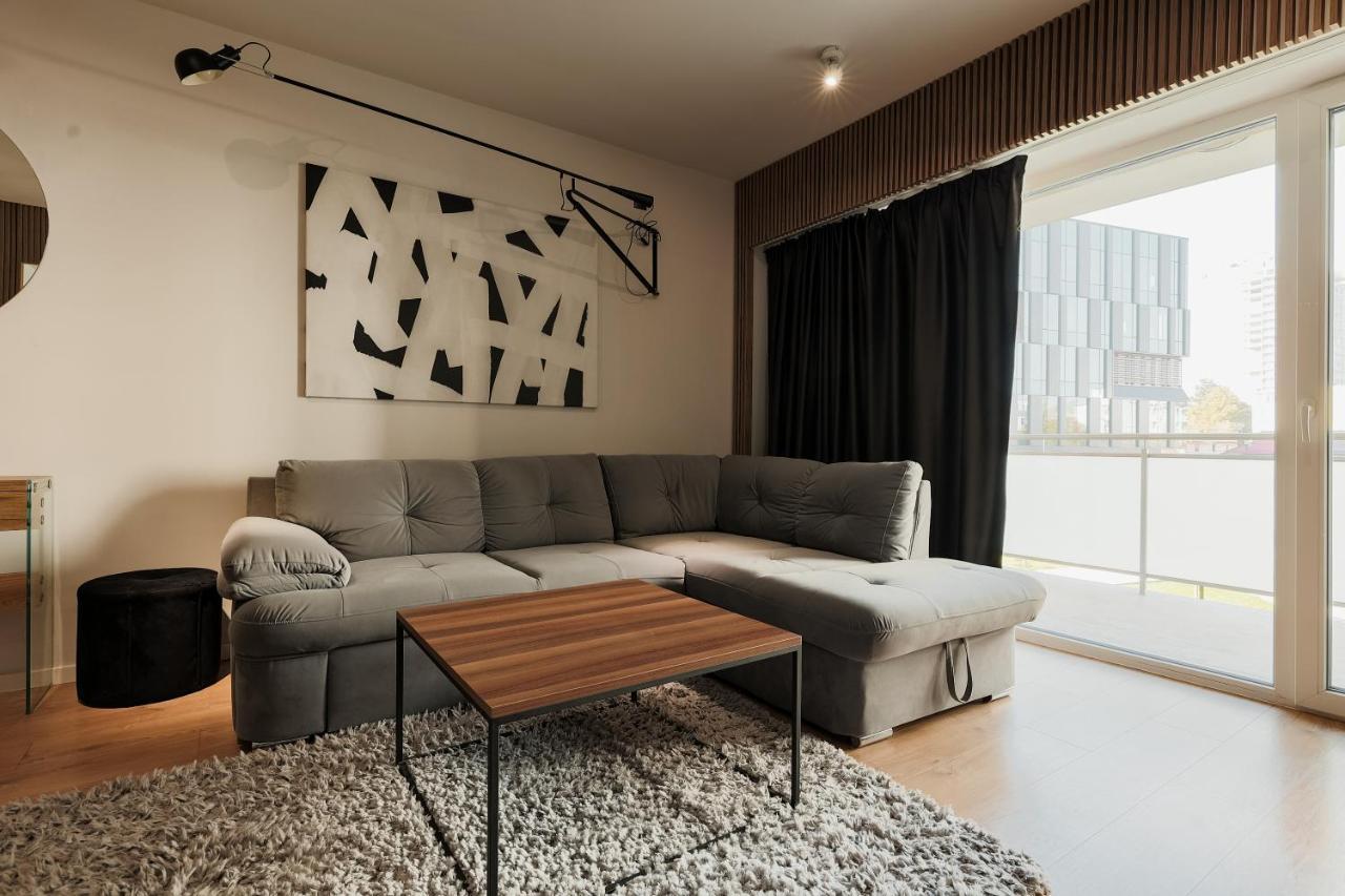 Nest Inn Stiletto Apartment คลูจ-นาโปกา ภายนอก รูปภาพ